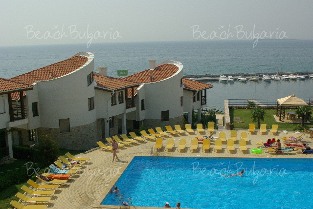 Holiday Villas3