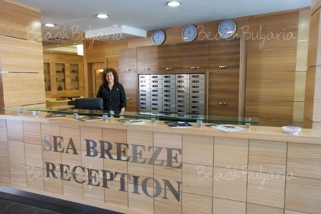 Sea Breeze Hotel2