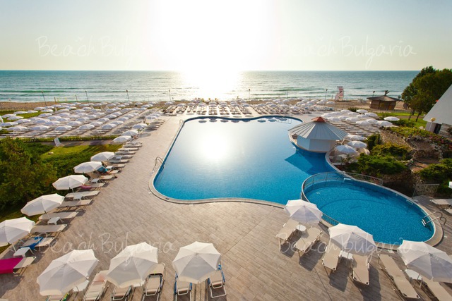 Suneo Helios Beach Hotel5