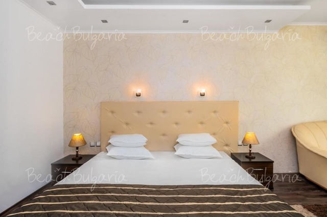 Elpida Beach Hotel25