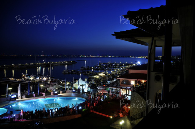 Hotel Palace Marina Dinevi17