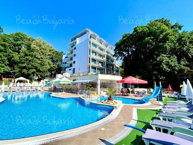 Holiday Park hotel3