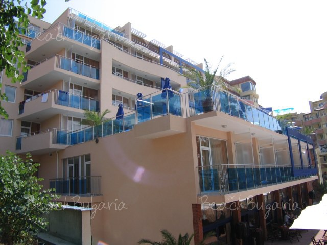 Selena Hotel3